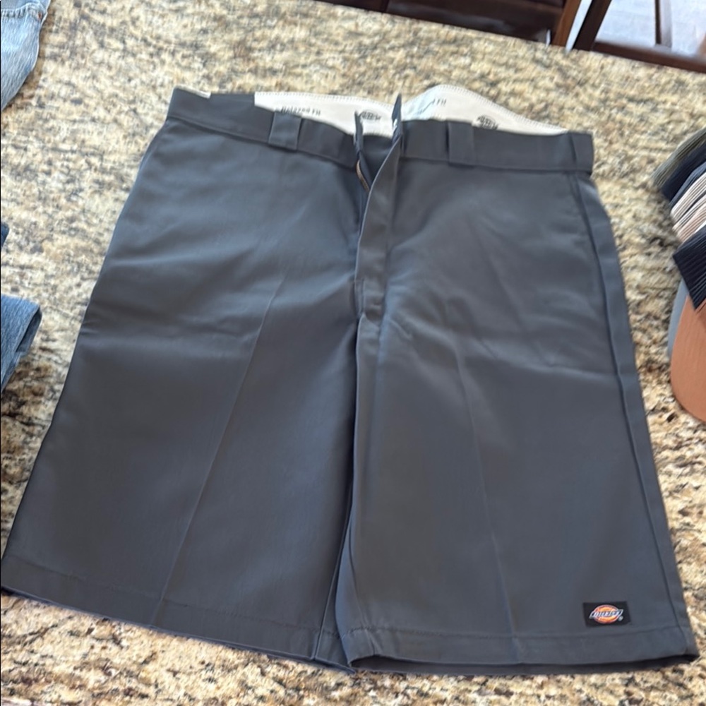 Dickies Men's Gray Shorts